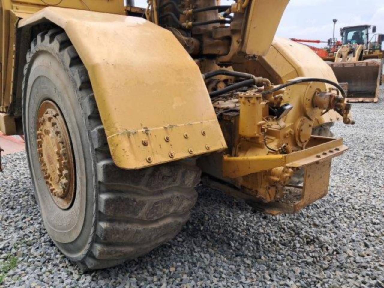 Ruspa CAT 621F: foto 15