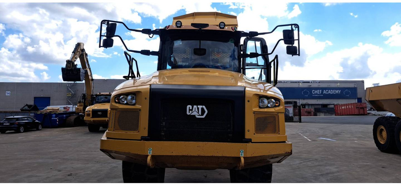 CAT 730 - Dumper articolato: foto 1 CAT 730 - Dumper articolato: foto 1