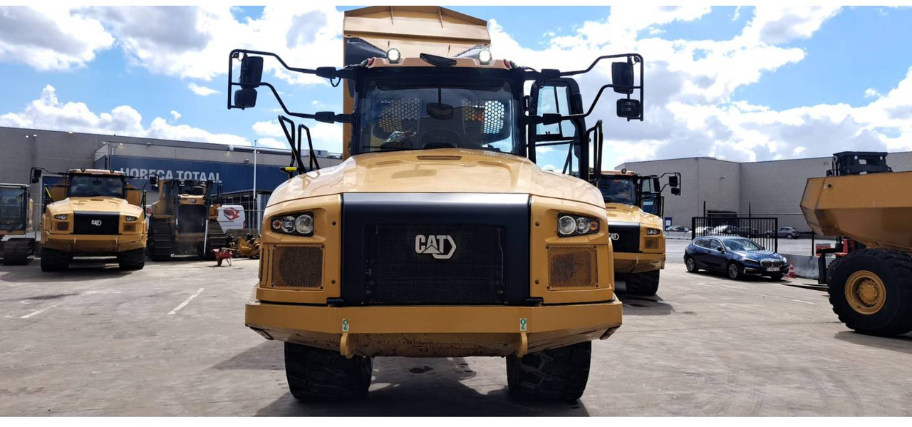 CAT 730 - Dumper articolato: foto 1 CAT 730 - Dumper articolato: foto 1