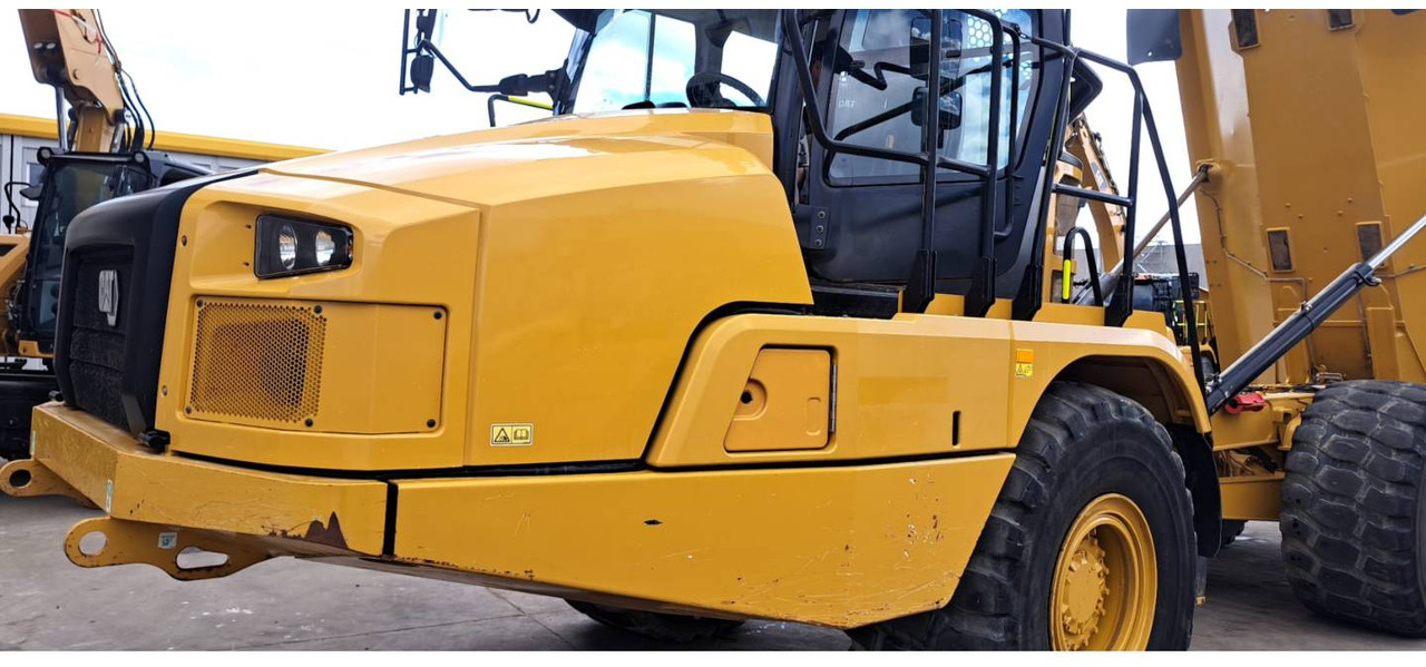 CAT 730 - Dumper articolato: foto 4 CAT 730 - Dumper articolato: foto 4