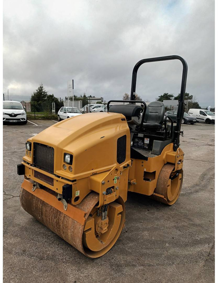 Rullo compattatore/ Rullo compressore CAT CB2.9: foto 1