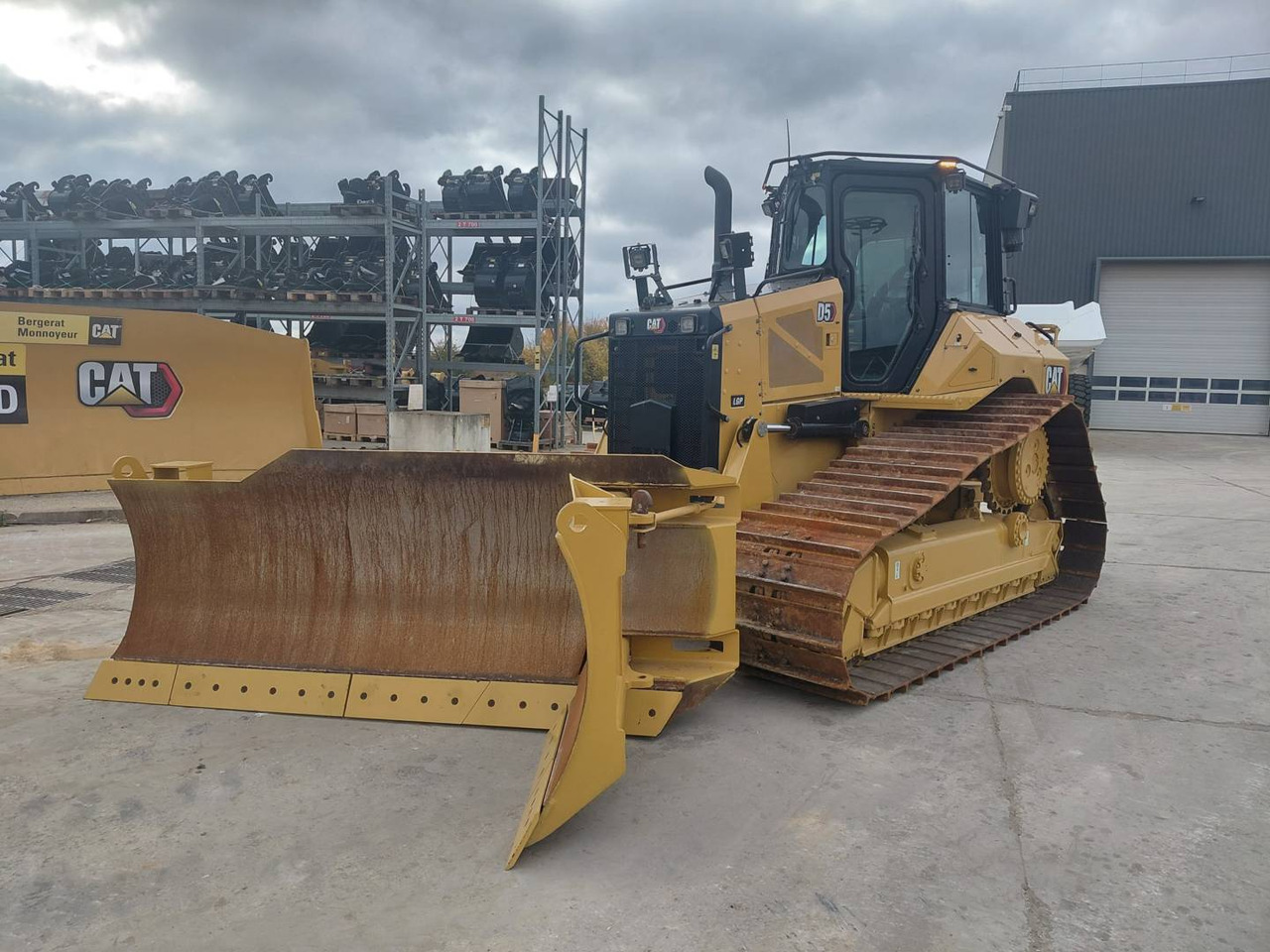 CAT D5 - Bulldozer: foto 2 CAT D5 - Bulldozer: foto 2