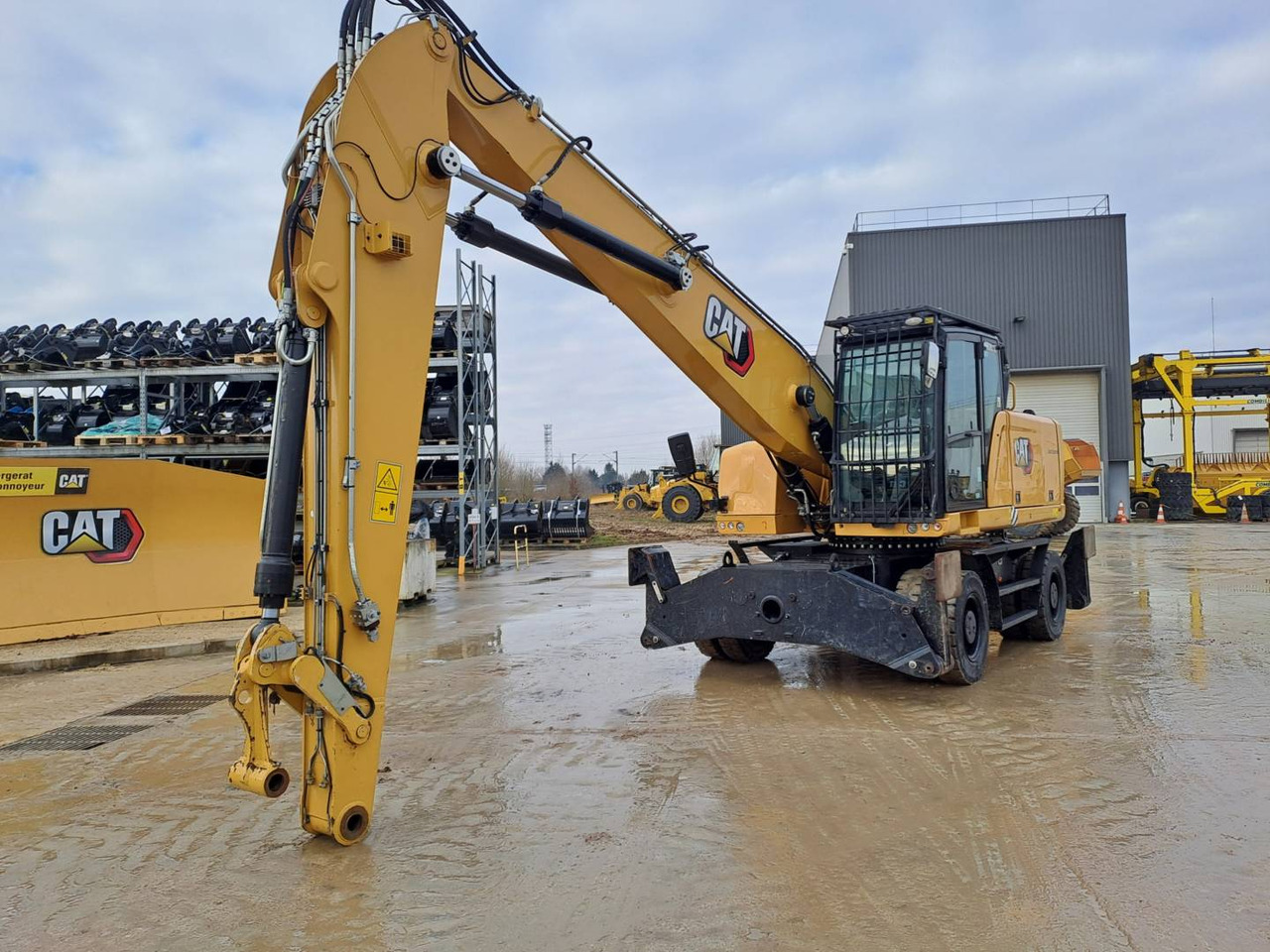 CAT MH3024 - Escavatore gommato: foto 2 CAT MH3024 - Escavatore gommato: foto 2