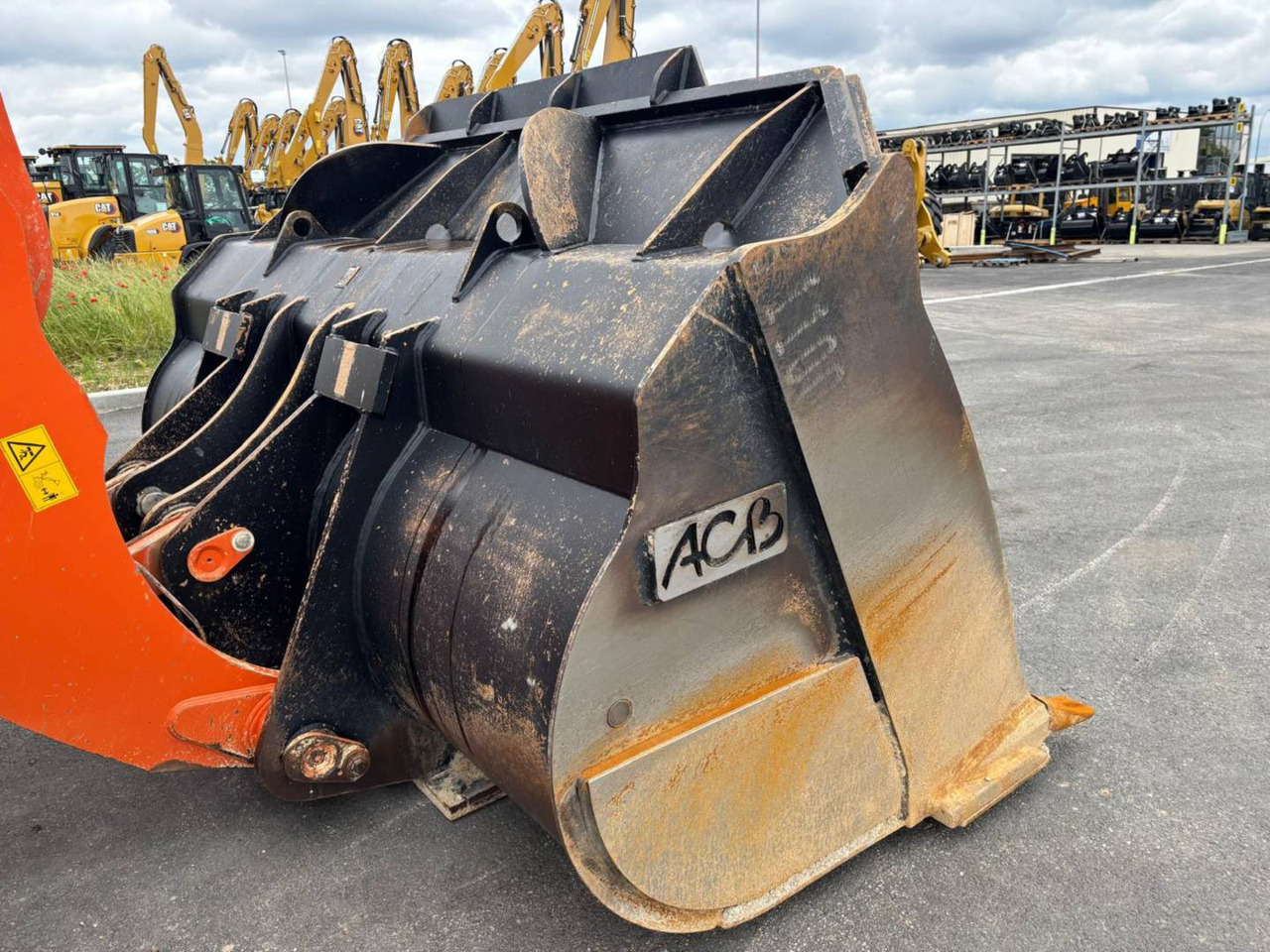 Pala gommata HITACHI ZW370.6: foto 18