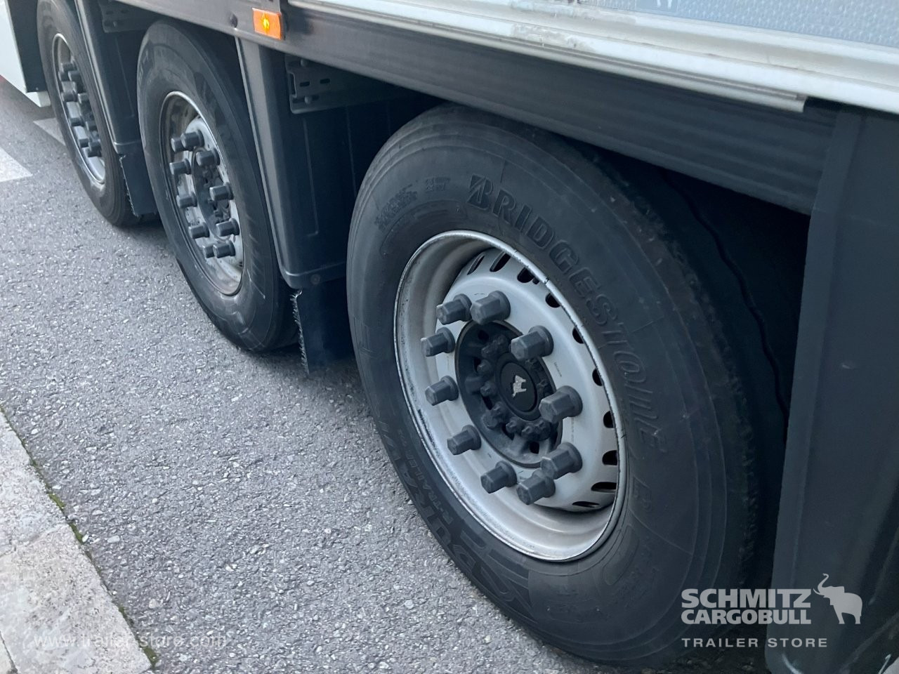SCHMITZ Semiremolque Frigo Standard Double deck - Semirimorchio cella isotermica: foto 5 SCHMITZ Semiremolque Frigo Standard Double deck - Semirimorchio cella isotermica: foto 5