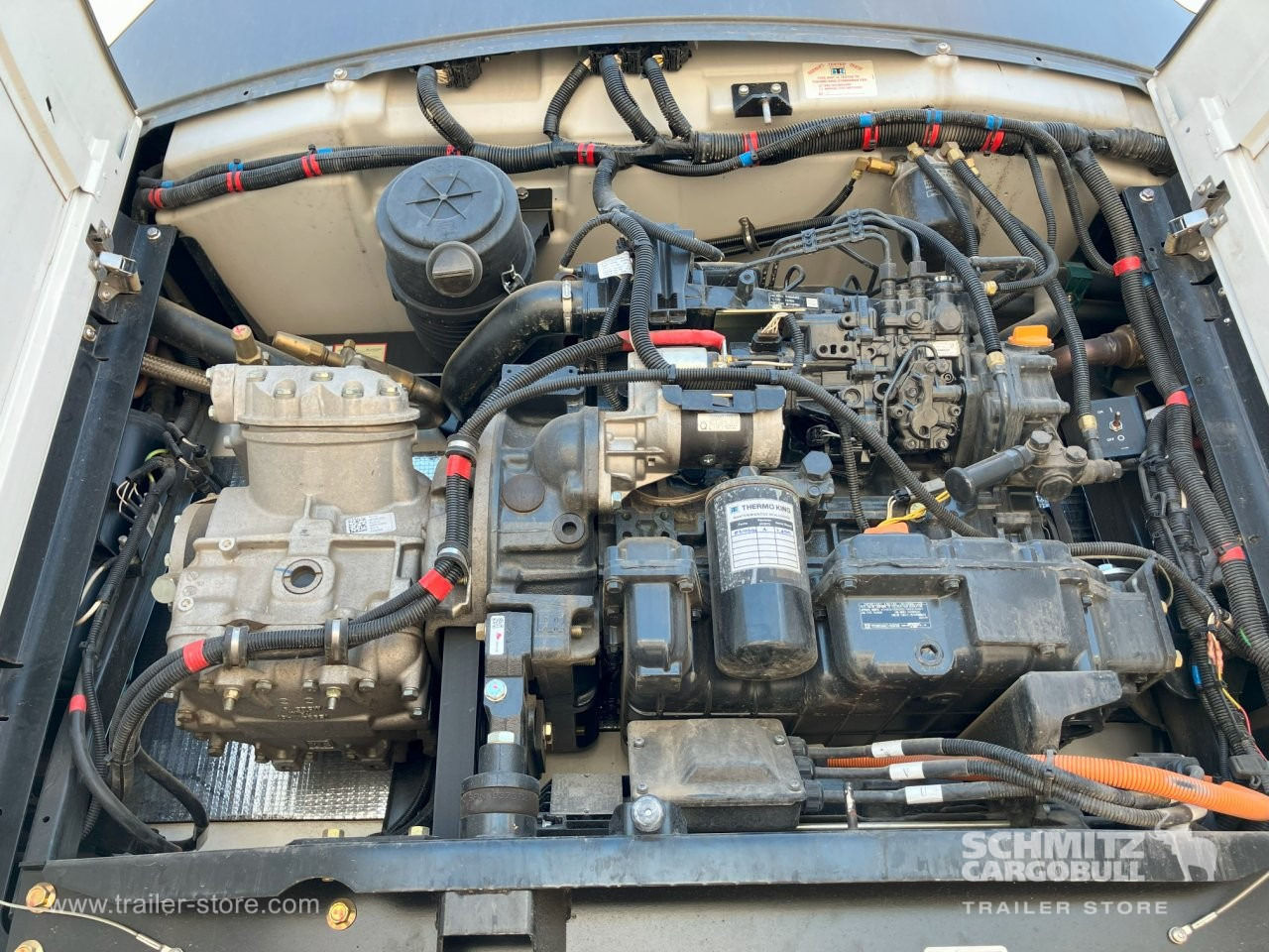 SCHMITZ Semiremolque Frigo Standard Double deck - Semirimorchio cella isotermica: foto 5 SCHMITZ Semiremolque Frigo Standard Double deck - Semirimorchio cella isotermica: foto 5