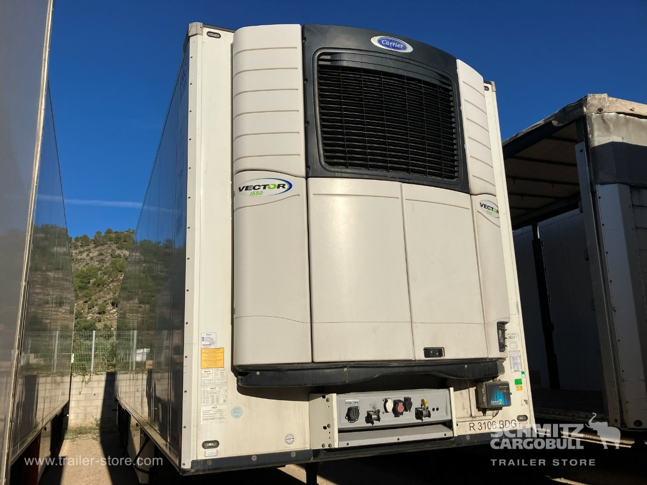 SCHMITZ Semiremolque Frigo Standard Double deck - Semirimorchio cella isotermica: foto 1 SCHMITZ Semiremolque Frigo Standard Double deck - Semirimorchio cella isotermica: foto 1