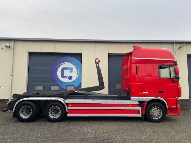 DAF XF 105 .460 FAS Euro 5 - Haakarmsysteem - Hooklift - Abrolkipper - Year 2006 - TUV 05-2025 - Autocarro scarrabile: foto 5 DAF XF 105 .460 FAS Euro 5 - Haakarmsysteem - Hooklift - Abrolkipper - Year 2006 - TUV 05-2025 - Autocarro scarrabile: foto 5