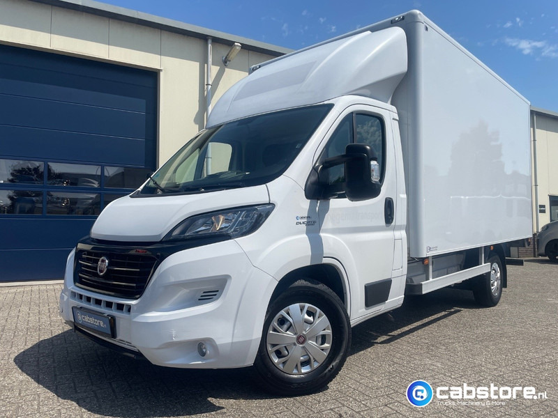 Fiat Ducato 2.3 Multijet 160 Pk Euro 6 - Bouwjaar 2021 - Handgeschakeld 6 speed - Airco - 3 zitplaatsen - Laadklep - Autocarro furgonato: foto 2 Fiat Ducato 2.3 Multijet 160 Pk Euro 6 - Bouwjaar 2021 - Handgeschakeld 6 speed - Airco - 3 zitplaatsen - Laadklep - Autocarro furgonato: foto 2