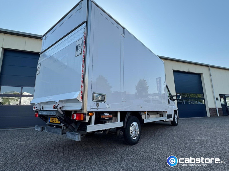 Fiat Ducato 2.3 Multijet 160 Pk Euro 6 - Bouwjaar 2021 - Handgeschakeld 6 speed - Airco - 3 zitplaatsen - Laadklep - Autocarro furgonato: foto 4 Fiat Ducato 2.3 Multijet 160 Pk Euro 6 - Bouwjaar 2021 - Handgeschakeld 6 speed - Airco - 3 zitplaatsen - Laadklep - Autocarro furgonato: foto 4