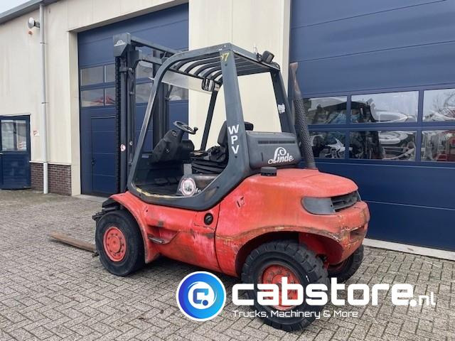 Linde H45D Bouwjaar 2001 - Draaiuren 14.600 - Side Shift - 400 cm hefhoogte - Perkins Diesel - Carrello elevatore diesel: foto 5 Linde H45D Bouwjaar 2001 - Draaiuren 14.600 - Side Shift - 400 cm hefhoogte - Perkins Diesel - Carrello elevatore diesel: foto 5