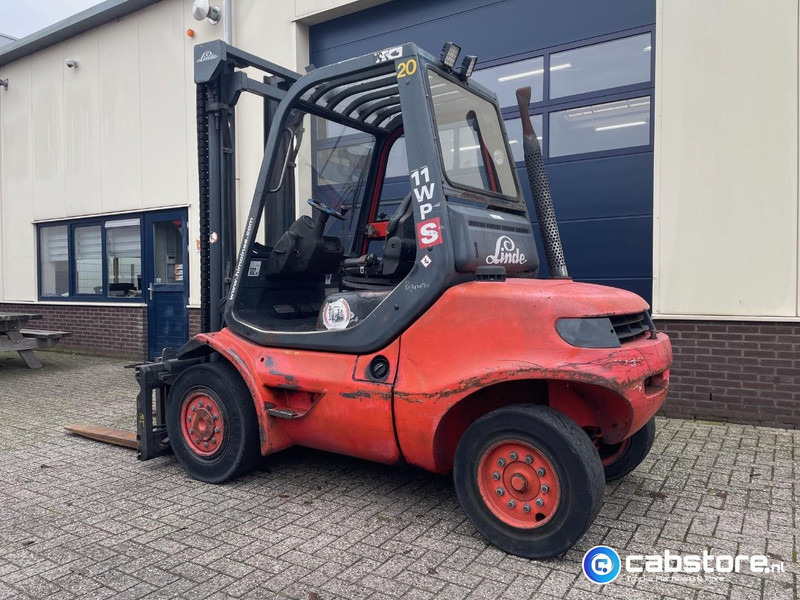 Linde H45D Bouwjaar 2002 - Draaiuren 15.485 - Side Shift - Vorkverstelling - Half gesloten cabine - 4500 kg - Carrello elevatore diesel: foto 4 Linde H45D Bouwjaar 2002 - Draaiuren 15.485 - Side Shift - Vorkverstelling - Half gesloten cabine - 4500 kg - Carrello elevatore diesel: foto 4