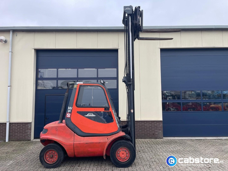 Linde H45D Bouwjaar 2002 - Draaiuren 15.485 - Side Shift - Vorkverstelling - Half gesloten cabine - 4500 kg - Carrello elevatore diesel: foto 3 Linde H45D Bouwjaar 2002 - Draaiuren 15.485 - Side Shift - Vorkverstelling - Half gesloten cabine - 4500 kg - Carrello elevatore diesel: foto 3