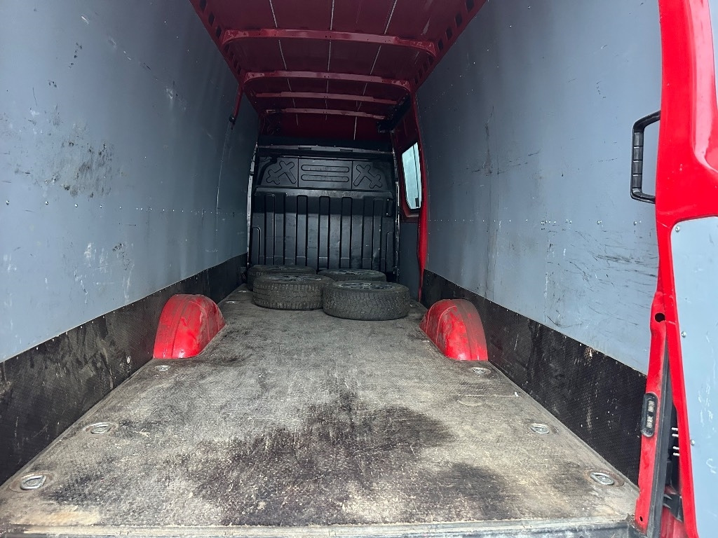 Iveco Daily 35S18A8 16m3 - Furgone chiuso: foto 5 Iveco Daily 35S18A8 16m3 - Furgone chiuso: foto 5