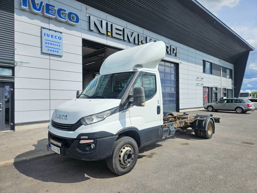 Iveco Daily 70C17 - Furgone box: foto 1 Iveco Daily 70C17 - Furgone box: foto 1