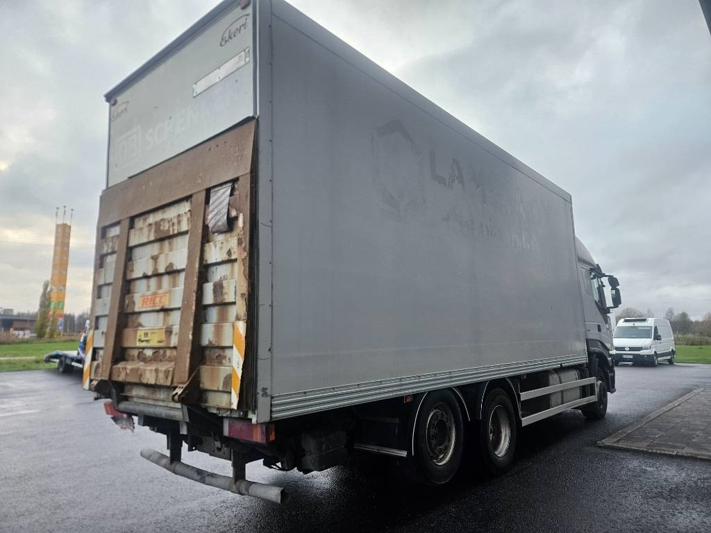Iveco Stralis 6x2 - Autocarro furgonato: foto 3 Iveco Stralis 6x2 - Autocarro furgonato: foto 3