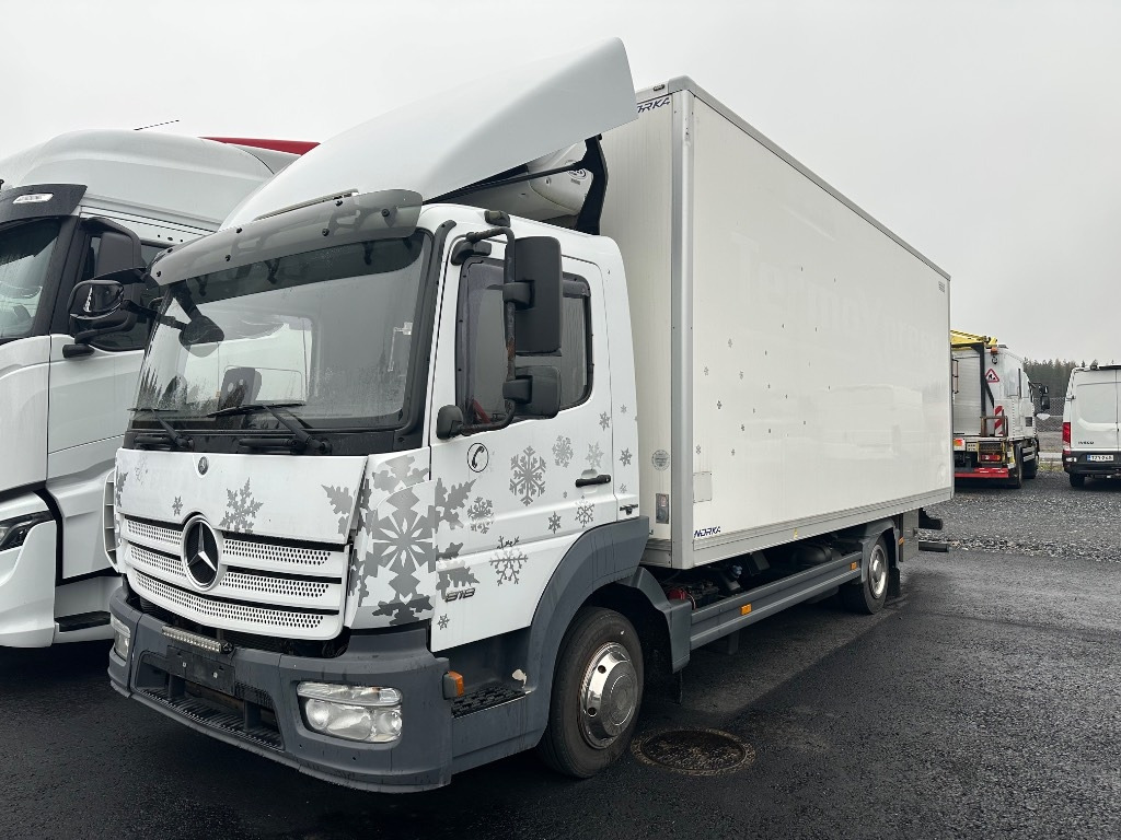 Mercedes-Benz Atego 818  - Autocarro frigorifero: foto 1 Mercedes-Benz Atego 818  - Autocarro frigorifero: foto 1