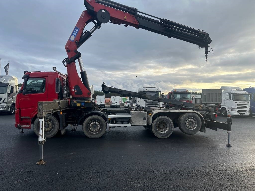 Volvo FM13. HMF 6020-K8 - Camion con gru: foto 2 Volvo FM13. HMF 6020-K8 - Camion con gru: foto 2