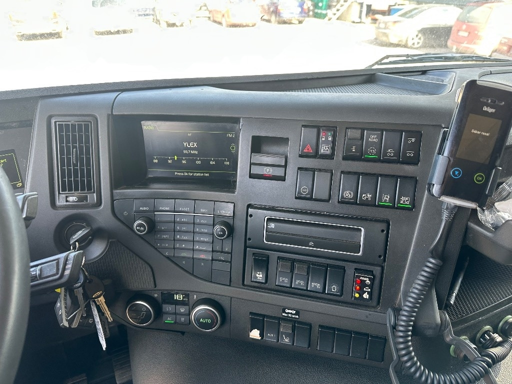 Autocarro scarrabile Volvo FMX 510: foto 17