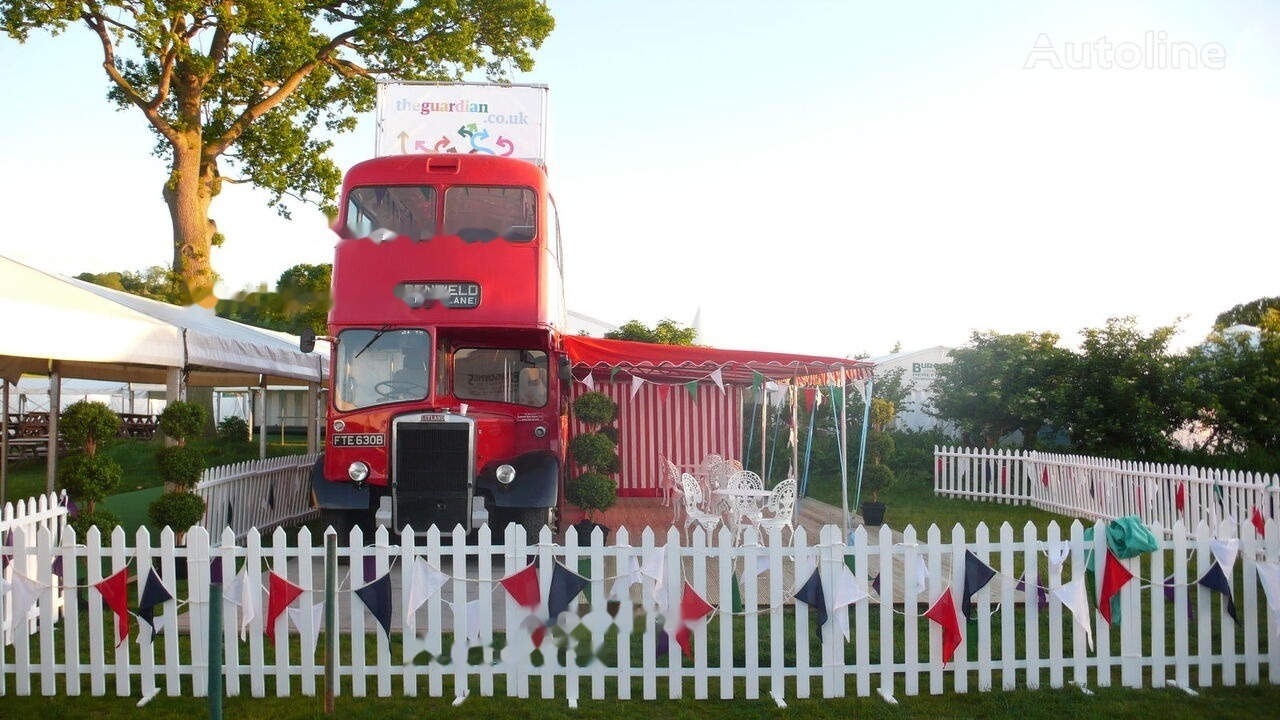 Autobus a due piani Leyland PD3 British Triple-Decker Bus Promotional Exhibition: foto 9