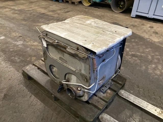 MAN 81.15103-6131 – MAN silencer - Impianto di scarico per Camion: foto 2 MAN 81.15103-6131 – MAN silencer - Impianto di scarico per Camion: foto 2