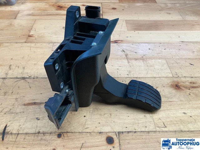 Scania 2055138 Gaspedal - Sistema elettrico per Camion: foto 1 Scania 2055138 Gaspedal - Sistema elettrico per Camion: foto 1