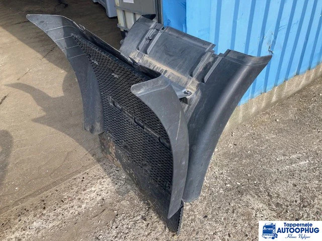 Scania twinsteer skærm sæt med beslag - Carrozzeria ed esterni per Camion: foto 1 Scania twinsteer skærm sæt med beslag - Carrozzeria ed esterni per Camion: foto 1