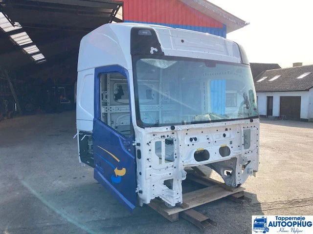 Volvo FH4 førerhus / cabine / CAP HI 215 (Kopier) - Cabina e interni per Camion: foto 1 Volvo FH4 førerhus / cabine / CAP HI 215 (Kopier) - Cabina e interni per Camion: foto 1