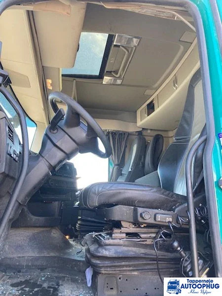 Volvo FH500 8X4 tridem tip - Autocarro ribaltabile: foto 5 Volvo FH500 8X4 tridem tip - Autocarro ribaltabile: foto 5