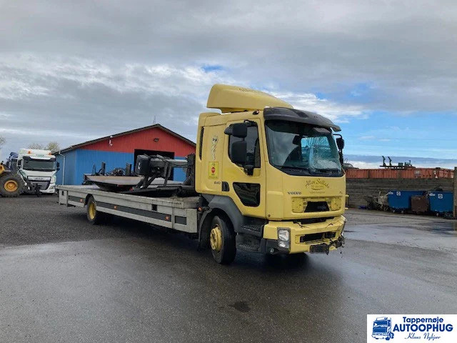 Volvo FL240 - Autocarro con pianale/ Cassone fisso: foto 2 Volvo FL240 - Autocarro con pianale/ Cassone fisso: foto 2