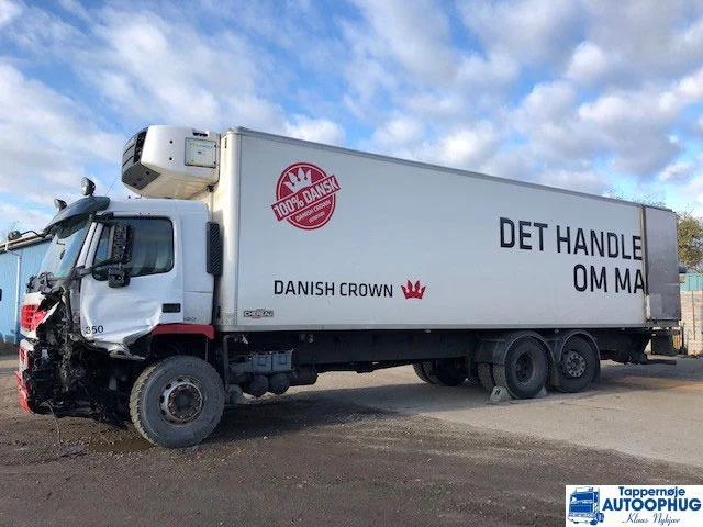 Volvo FM330 Coolerbox 6×2 - Autocarro frigorifero: foto 3 Volvo FM330 Coolerbox 6×2 - Autocarro frigorifero: foto 3