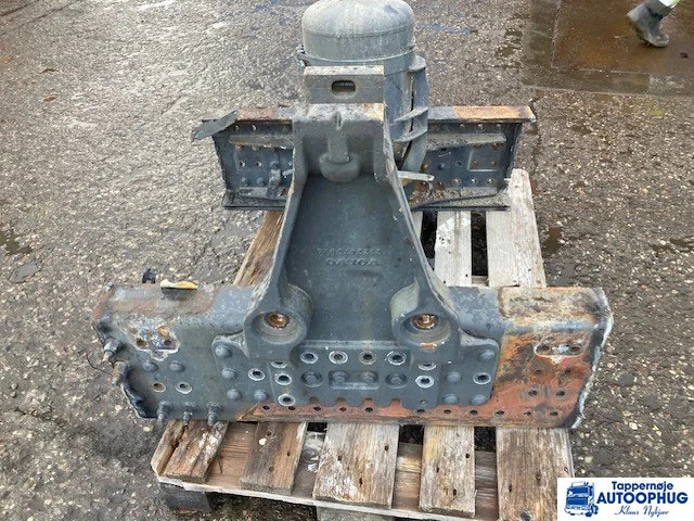 Volvo Suspension bracket – Volvo 21242877 - Sospensione per Camion: foto 1 Volvo Suspension bracket – Volvo 21242877 - Sospensione per Camion: foto 1