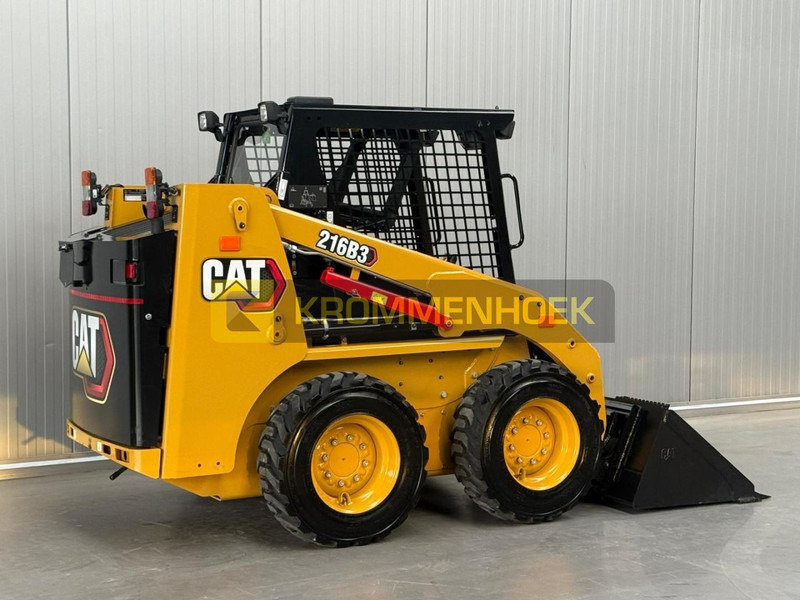 Caterpillar 216 B3 - Minipala: foto 4 Caterpillar 216 B3 - Minipala: foto 4