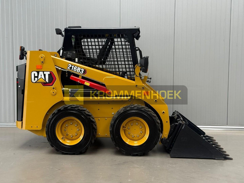 Caterpillar 216 B3 - Minipala: foto 5 Caterpillar 216 B3 - Minipala: foto 5