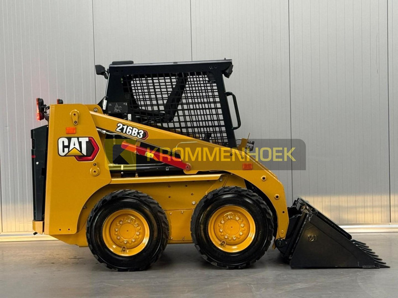 Caterpillar 216 B3 - Minipala: foto 5 Caterpillar 216 B3 - Minipala: foto 5
