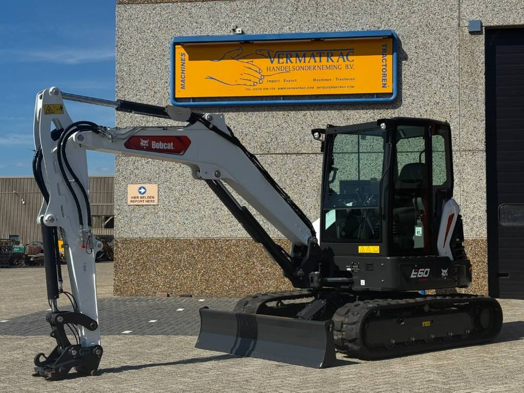 Bobcat E60 R2, 2024, 54 hours!! - Escavatore cingolato: foto 1 Bobcat E60 R2, 2024, 54 hours!! - Escavatore cingolato: foto 1
