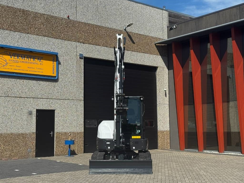 Bobcat E60 R2, 2024, 54 hours!! - Escavatore cingolato: foto 4 Bobcat E60 R2, 2024, 54 hours!! - Escavatore cingolato: foto 4