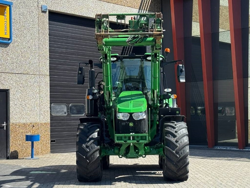 John Deere 6110M, 2021, Auto Power, 623R frontloader!! - Trattore: foto 2 John Deere 6110M, 2021, Auto Power, 623R frontloader!! - Trattore: foto 2