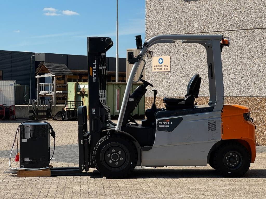Still RCE35, 2023, 442 hours! - Carrello elevatore elettrico: foto 2 Still RCE35, 2023, 442 hours! - Carrello elevatore elettrico: foto 2