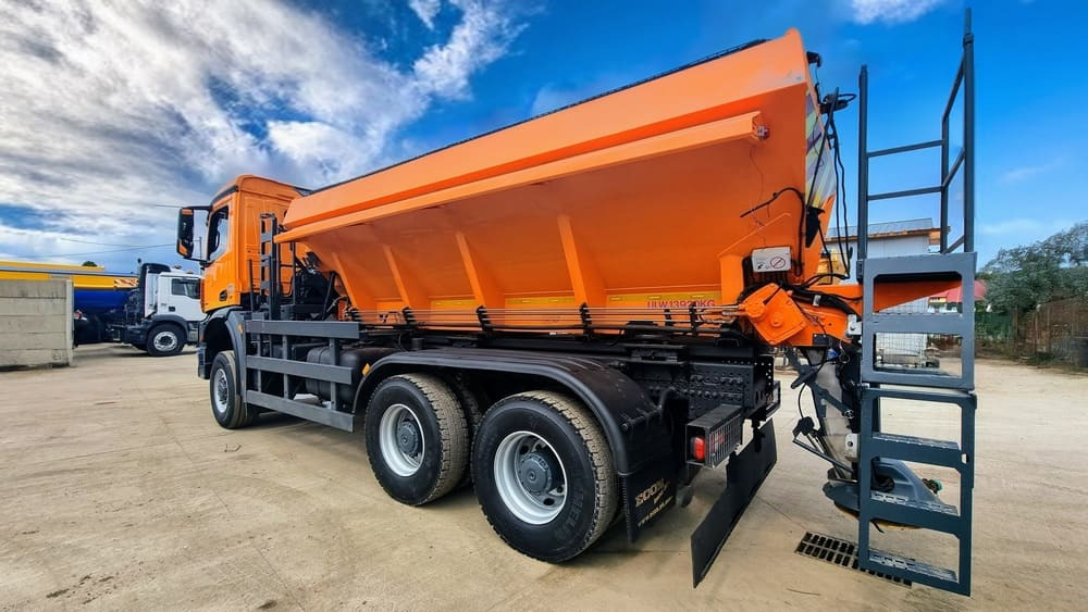 Mercedes-Benz AROCS 3333 6x6 - Camion: foto 4 Mercedes-Benz AROCS 3333 6x6 - Camion: foto 4