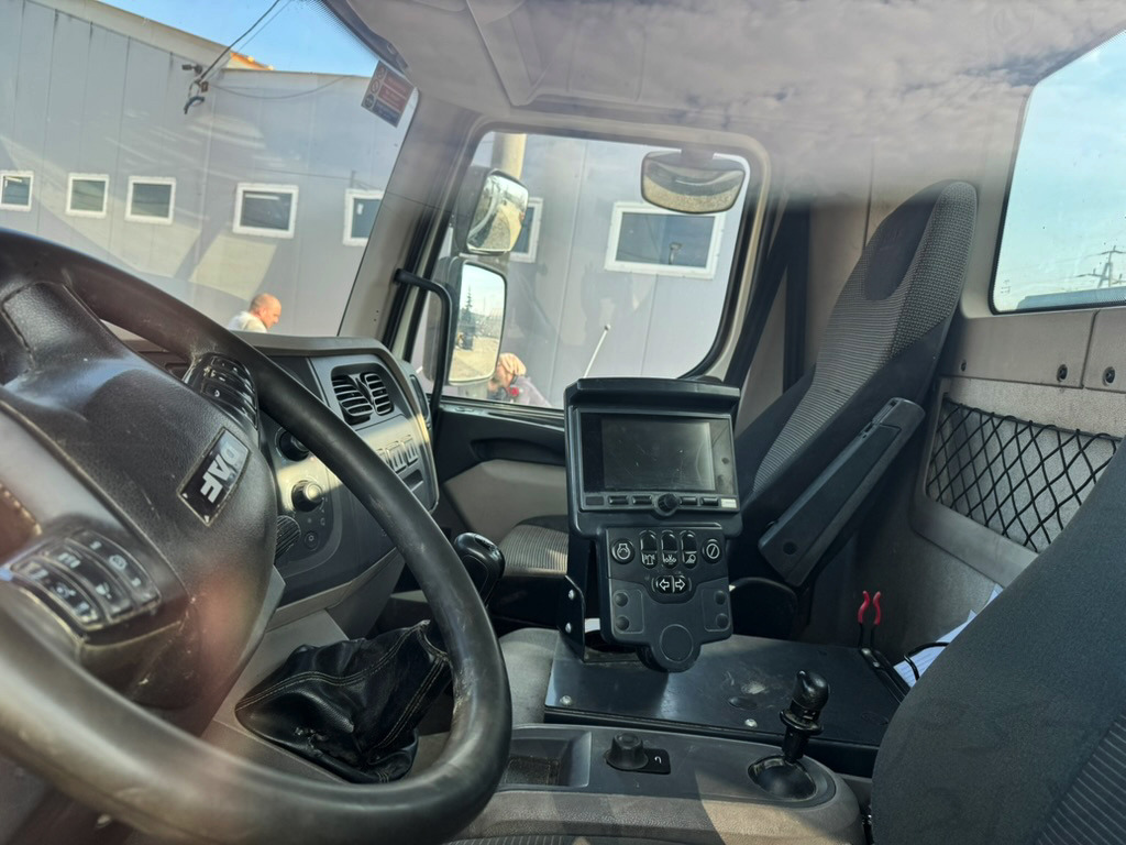 Spazzatrice stradale DAF LF180: foto 13