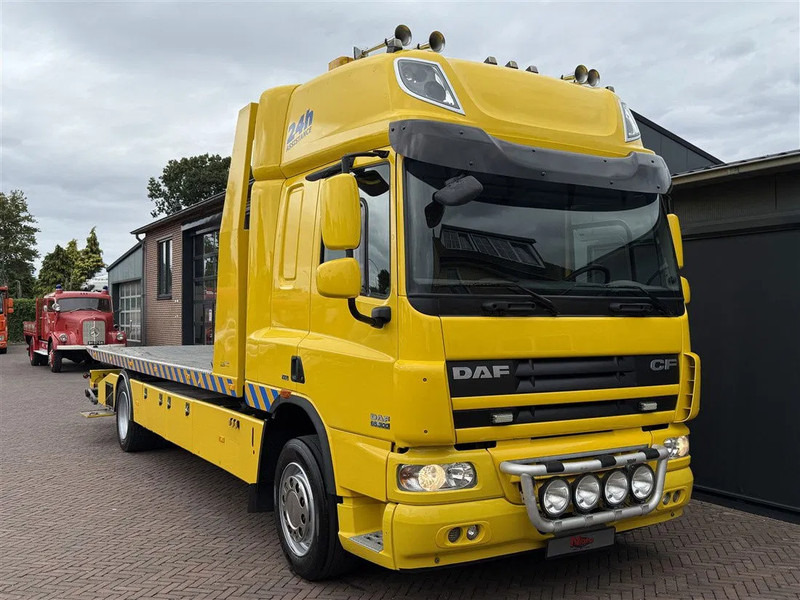 DAF CF 65.300 Towtruck Depannage Lier Brille Sleeper 640x242x104 cm - Carro attrezzi: foto 1 DAF CF 65.300 Towtruck Depannage Lier Brille Sleeper 640x242x104 cm - Carro attrezzi: foto 1