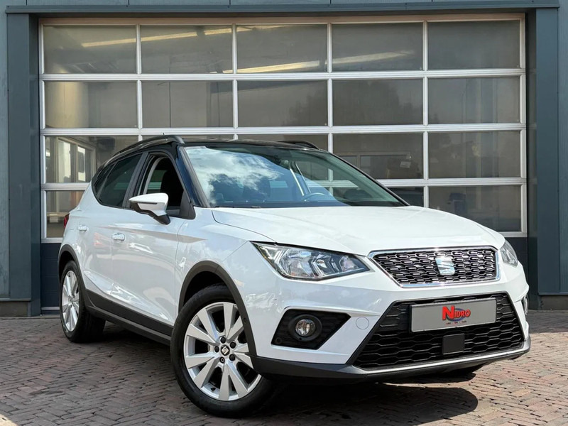 SEAT Arona 1.0 TSI Style Business Intense Carplay Dealeronderhouden Cruise Clima Navi Camera - SUV/ Fuoristrada: foto 1 SEAT Arona 1.0 TSI Style Business Intense Carplay Dealeronderhouden Cruise Clima Navi Camera - SUV/ Fuoristrada: foto 1