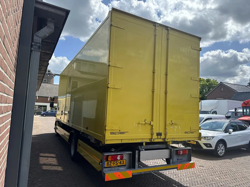 Volvo FL 12.240 BDF ST.AIRCO+ KACHEL, DOUCHE, 2X BED, WASBAK - Autocarro furgonato: foto 3 Volvo FL 12.240 BDF ST.AIRCO+ KACHEL, DOUCHE, 2X BED, WASBAK - Autocarro furgonato: foto 3