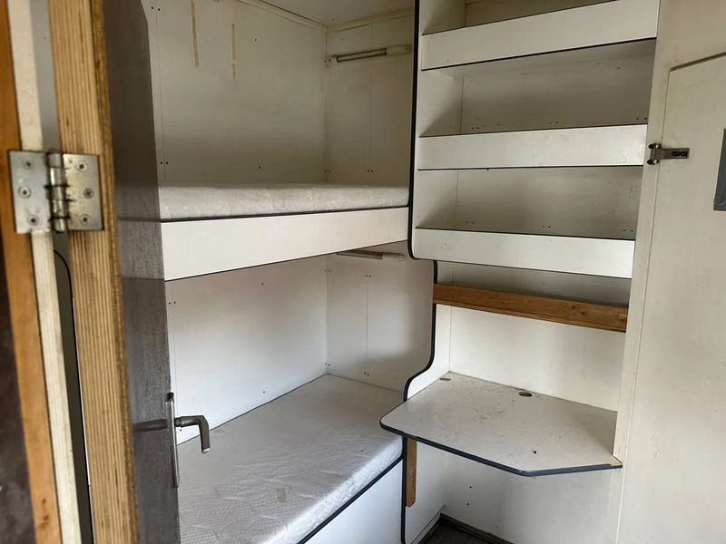 Volvo FL 12.240 BDF ST.AIRCO+ KACHEL, DOUCHE, 2X BED, WASBAK - Autocarro furgonato: foto 5 Volvo FL 12.240 BDF ST.AIRCO+ KACHEL, DOUCHE, 2X BED, WASBAK - Autocarro furgonato: foto 5