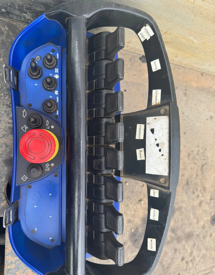 MERCEDES-BENZ ACTROS 2648 HDS 44TON /M 28 METRÓW R/C - Camion con gru: foto 2 MERCEDES-BENZ ACTROS 2648 HDS 44TON /M 28 METRÓW R/C - Camion con gru: foto 2