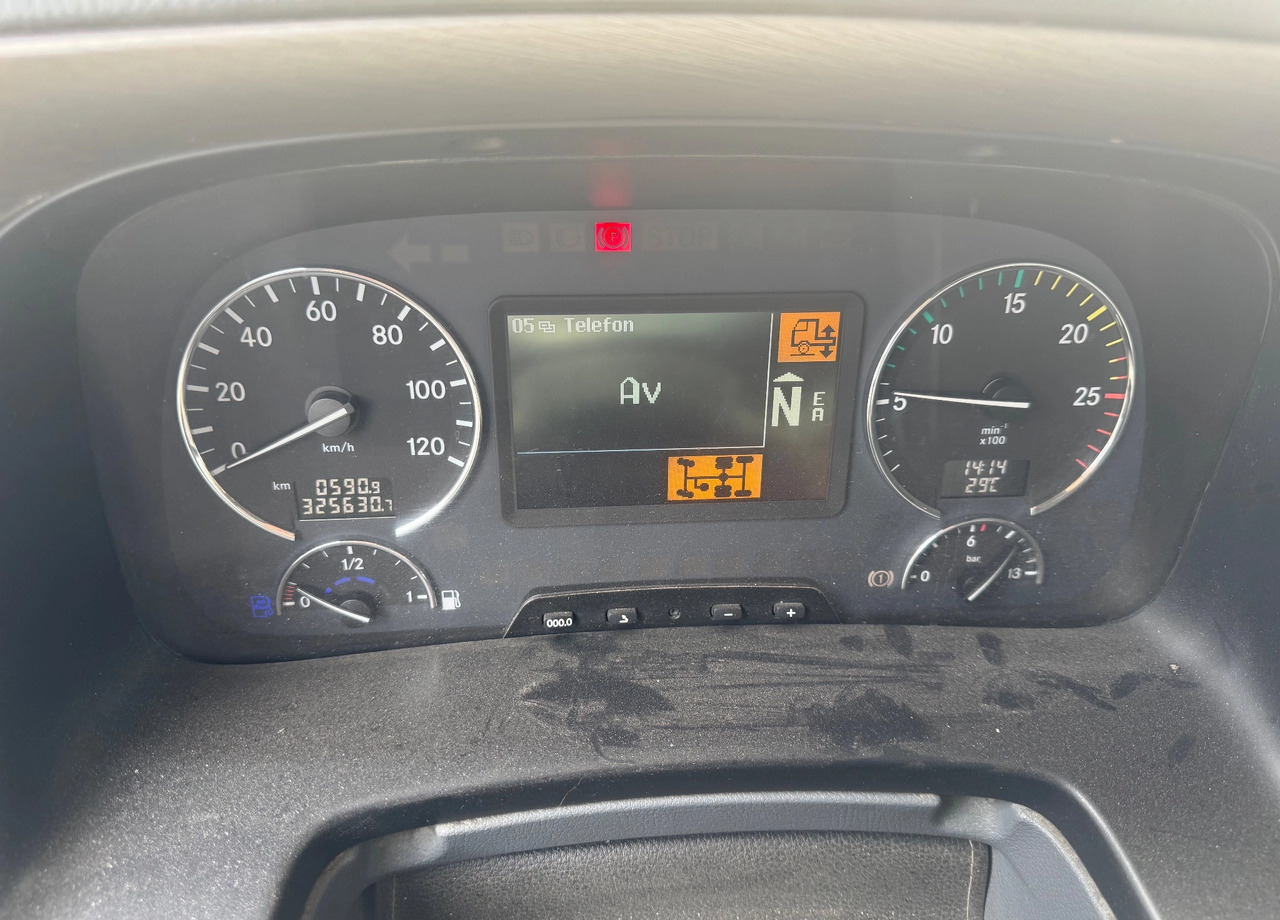 MERCEDES-BENZ ACTROS 2648 HDS 44TON /M 28 METRÓW R/C - Camion con gru: foto 3 MERCEDES-BENZ ACTROS 2648 HDS 44TON /M 28 METRÓW R/C - Camion con gru: foto 3