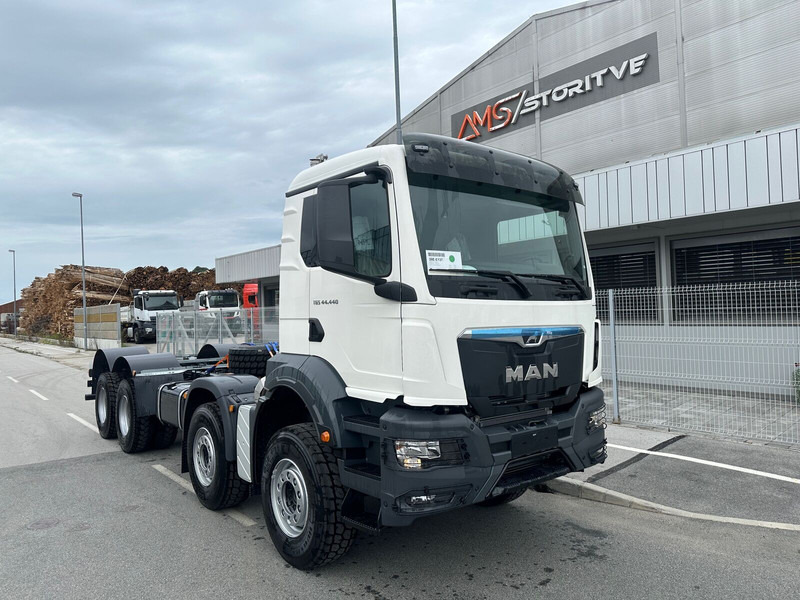 MAN 41.440 - Autocarro telaio: foto 1 MAN 41.440 - Autocarro telaio: foto 1