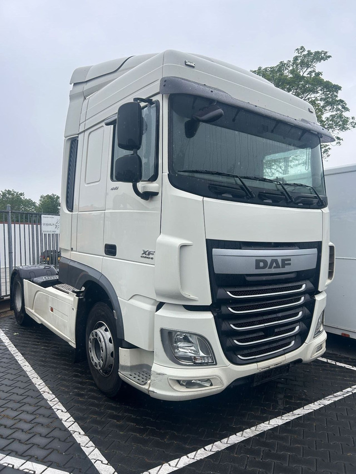 DAF XF 106.440 XF106-440 Space Cab, Full spoilers - Trattore stradale: foto 2 DAF XF 106.440 XF106-440 Space Cab, Full spoilers - Trattore stradale: foto 2