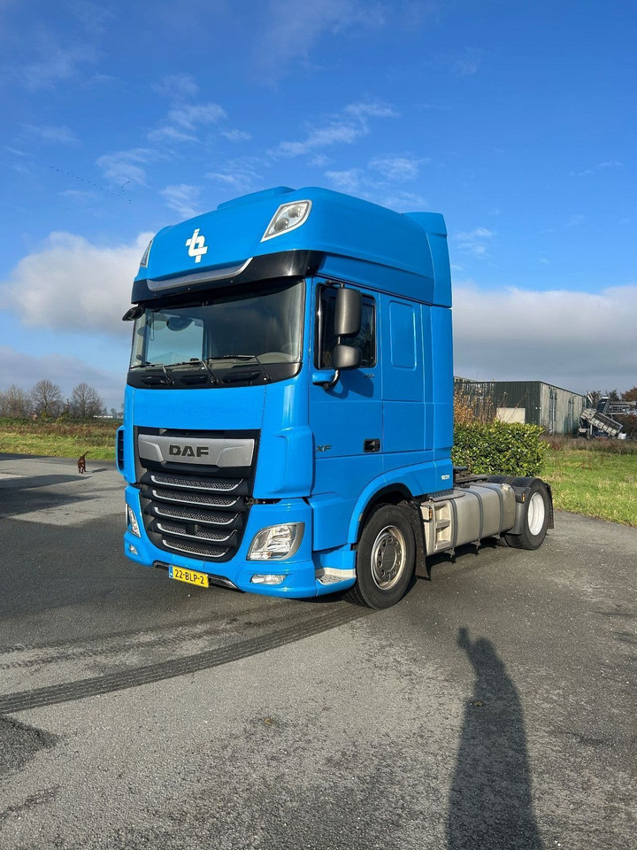 DAF XF 480 XF480 Super Space Very complete trucks More pc available - Trattore stradale: foto 1 DAF XF 480 XF480 Super Space Very complete trucks More pc available - Trattore stradale: foto 1